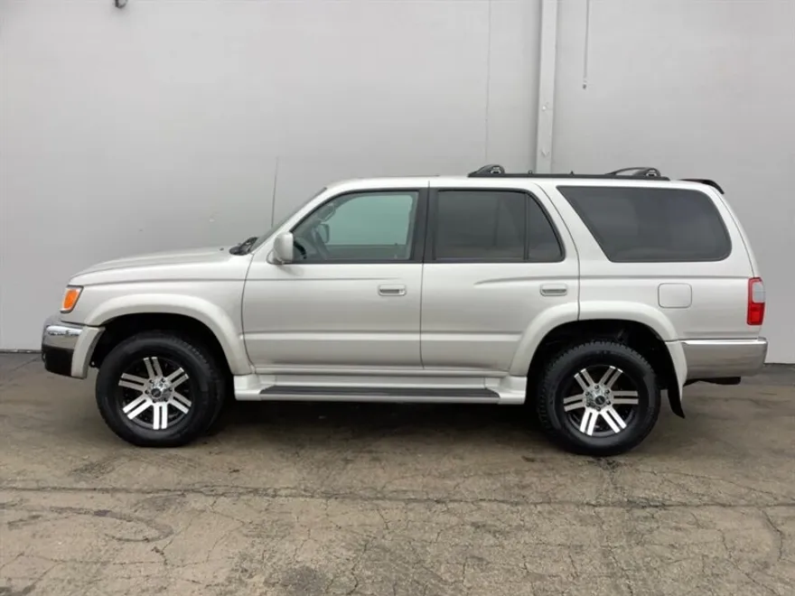 2000 Toyota 4Runner SR5 V6 photo 1