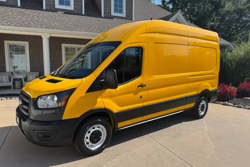 2020 Ford Transit Cargo Van photo 1