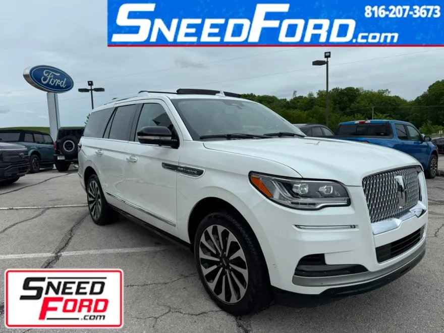 2024 Lincoln Navigator Reserve photo 1