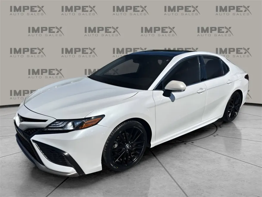 2022 Toyota Camry XSE photo 1