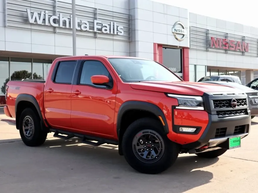 2025 Nissan Frontier PRO-4X photo 1