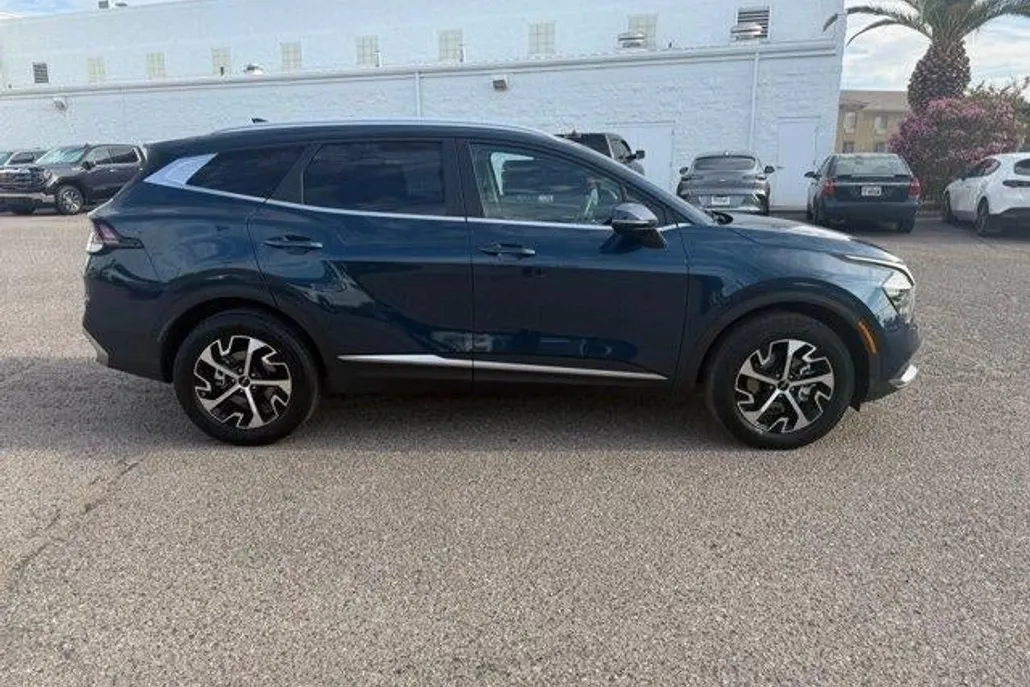 2024 Kia Sportage Hybrid EX photo 1