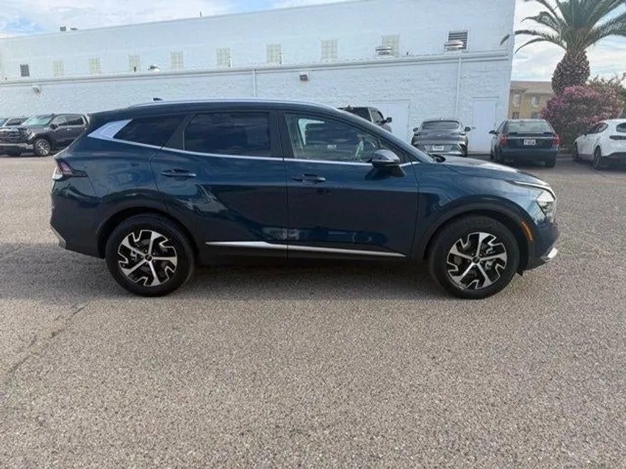 2024 Kia Sportage Hybrid EX photo 1