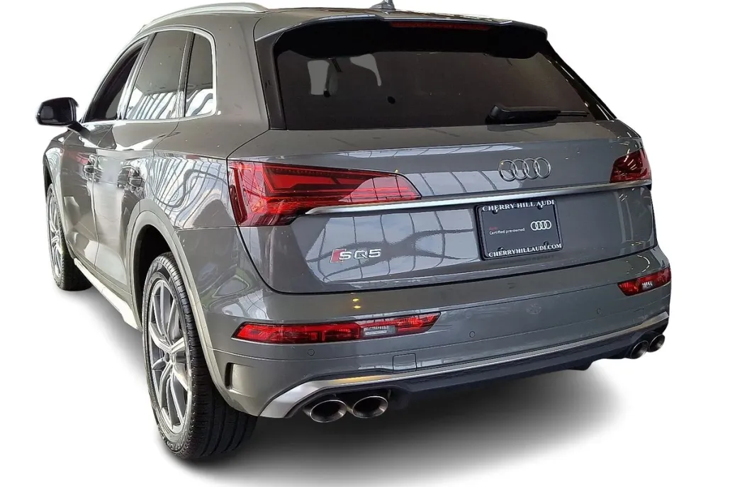 2024 Audi SQ5 Premium Plus photo 1