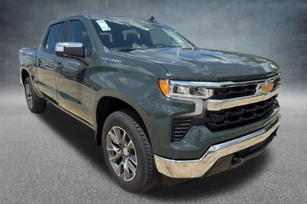 2026 Chevrolet Silverado 1500 LT photo 1