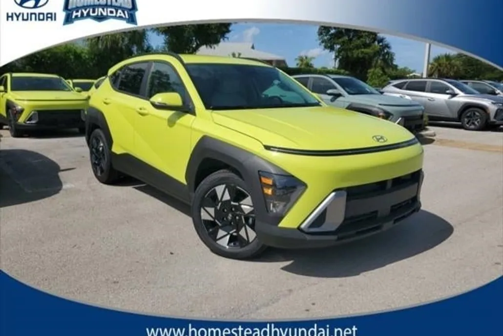2025 Hyundai Kona SEL photo 1