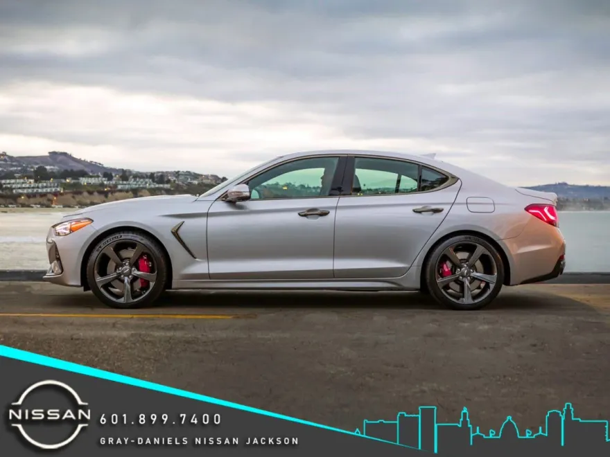 2020 Genesis G70 2.0T photo 1