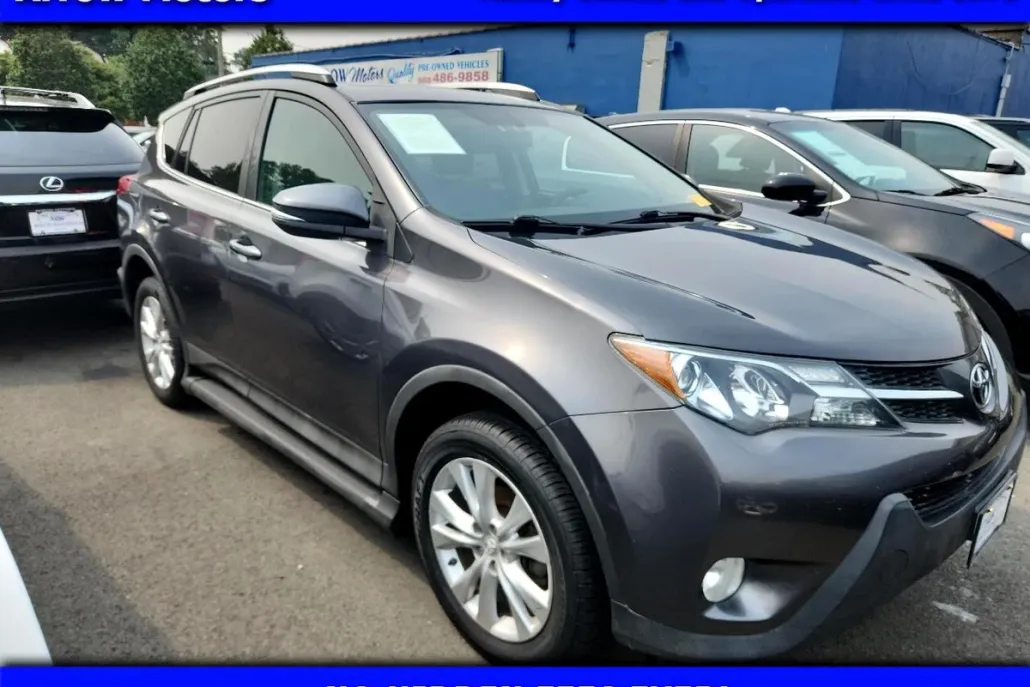 2013 Toyota RAV4 Limited photo 1