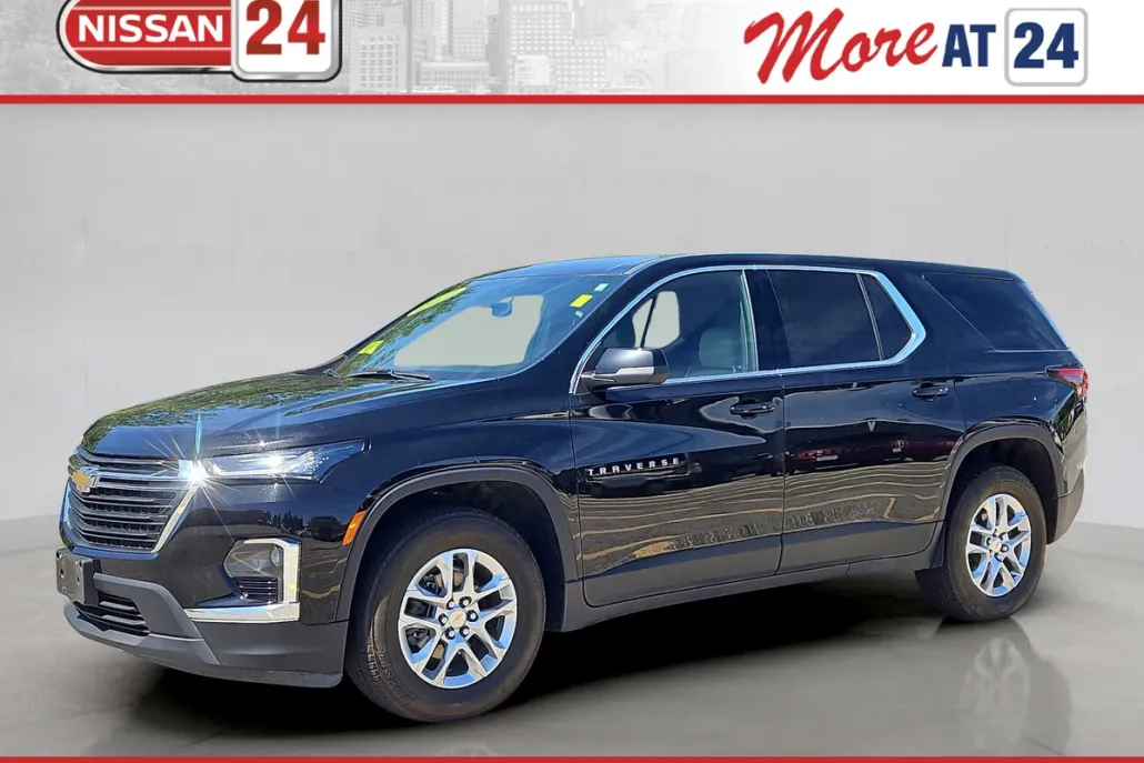 2022 Chevrolet Traverse 1LS photo 1