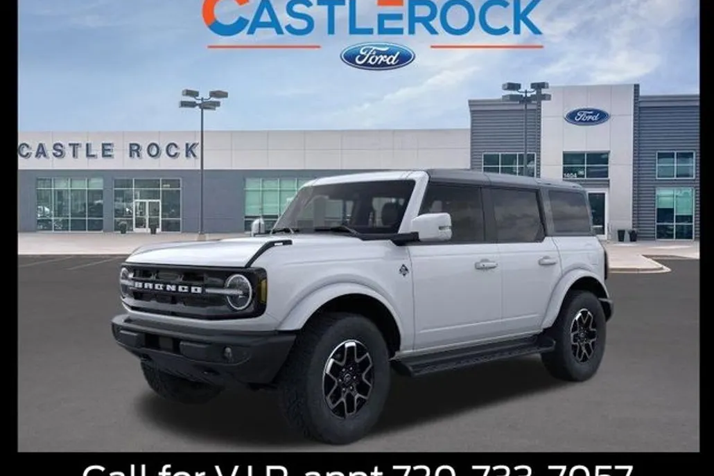 2025 Ford Bronco Outer Banks photo 1