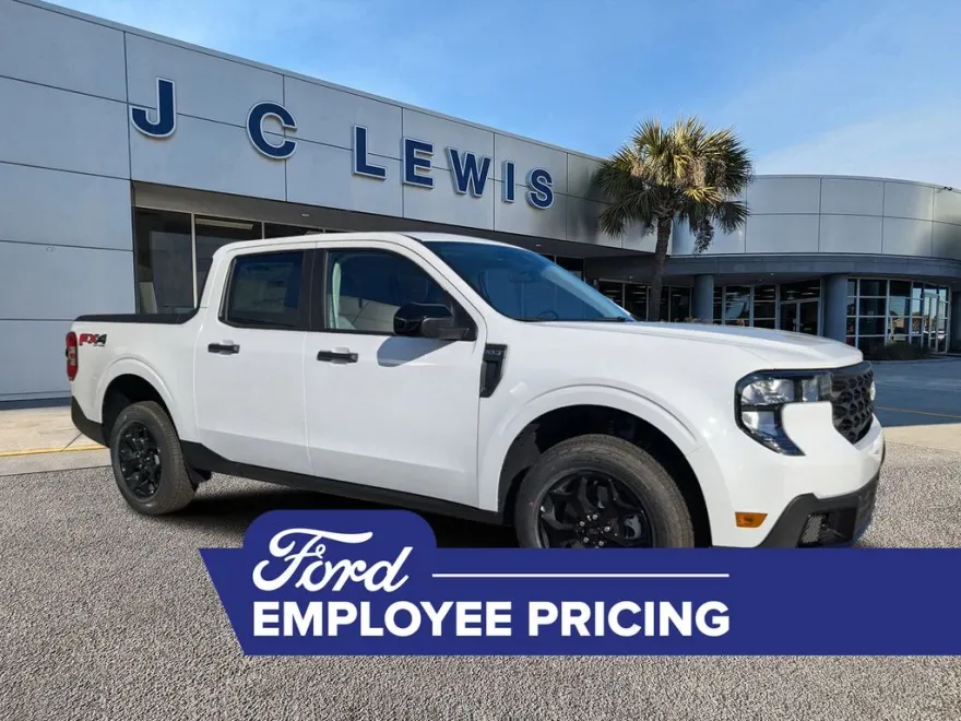 2025 Ford Maverick XLT photo 1