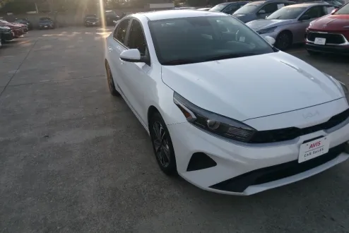 2024 Kia Forte LXS photo 3