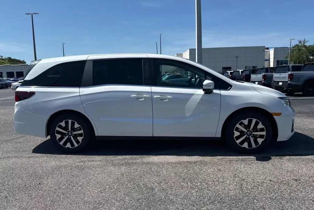 2026 Honda Odyssey EX-L photo 1
