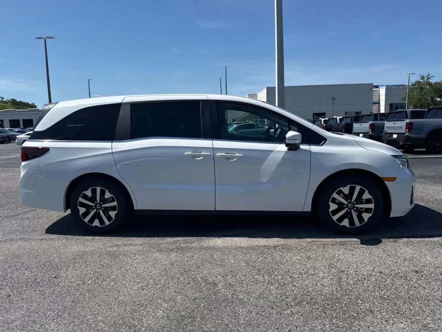 2026 Honda Odyssey EX-L photo 1