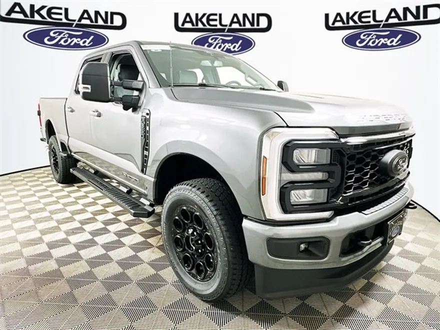 2025 Ford F-350 XLT photo 1