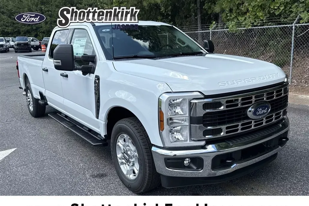 2026 Ford F-250 XLT photo 1
