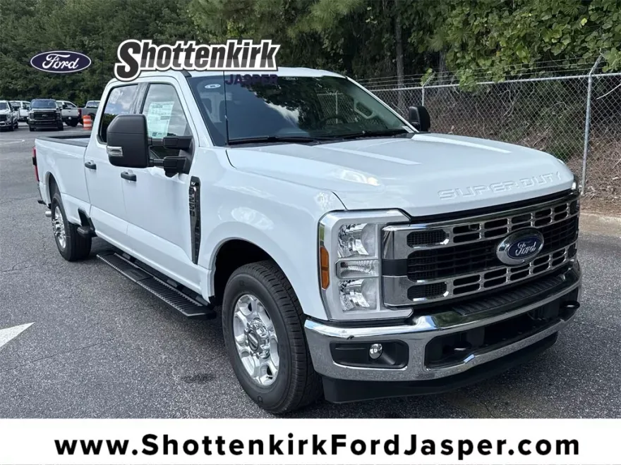 2026 Ford F-250 XLT photo 1