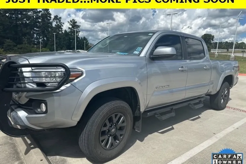 2023 Toyota Tacoma SR5 V6 photo 1