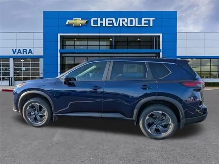 2024 Nissan Rogue SV photo 1