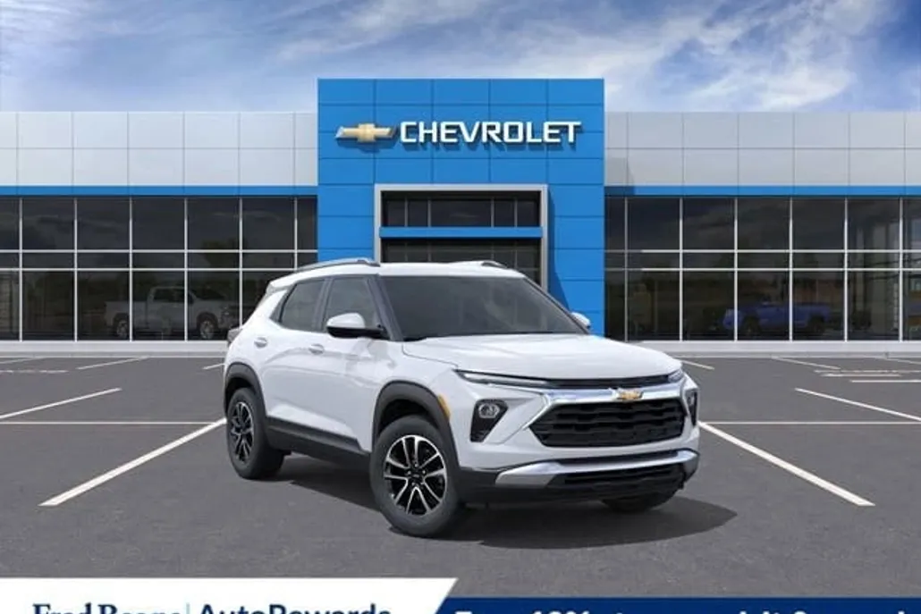 2026 Chevrolet Trailblazer LT photo 1