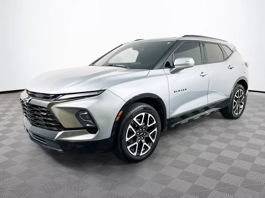 2023 Chevrolet Blazer RS photo 1