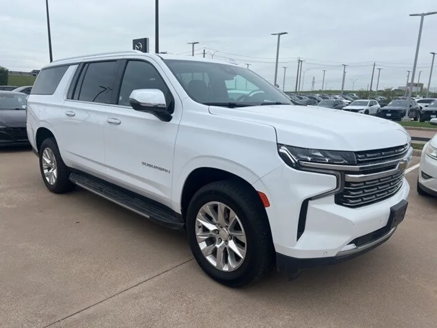 2023 Chevrolet Suburban Premier photo 1