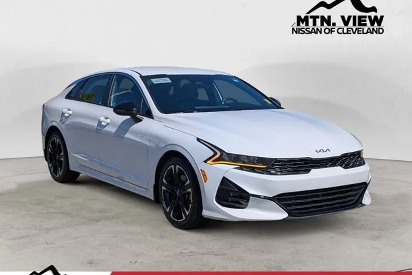 2023 Kia K5 GT-Line photo 1