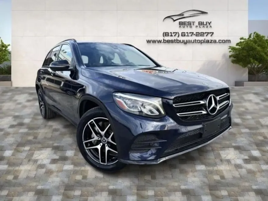 2018 Mercedes Benz GLC 300 photo 1