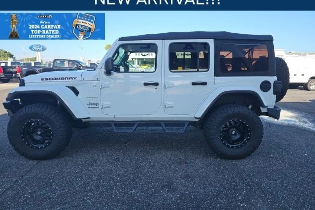 2018 Jeep Wrangler Unlimited Sahara photo 1