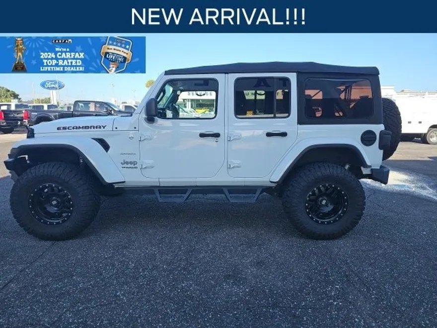 2018 Jeep Wrangler Unlimited Sahara photo 1