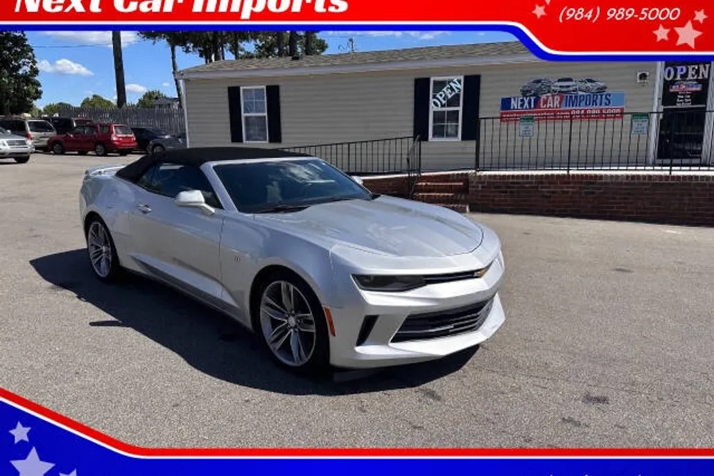 2017 Chevrolet Camaro 1LT photo 1