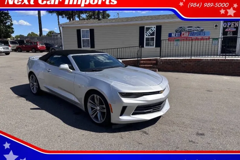 2017 Chevrolet Camaro 1LT photo 1