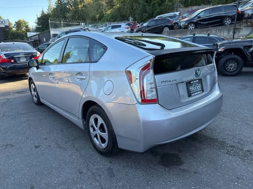 2013 Toyota Prius Two photo 1