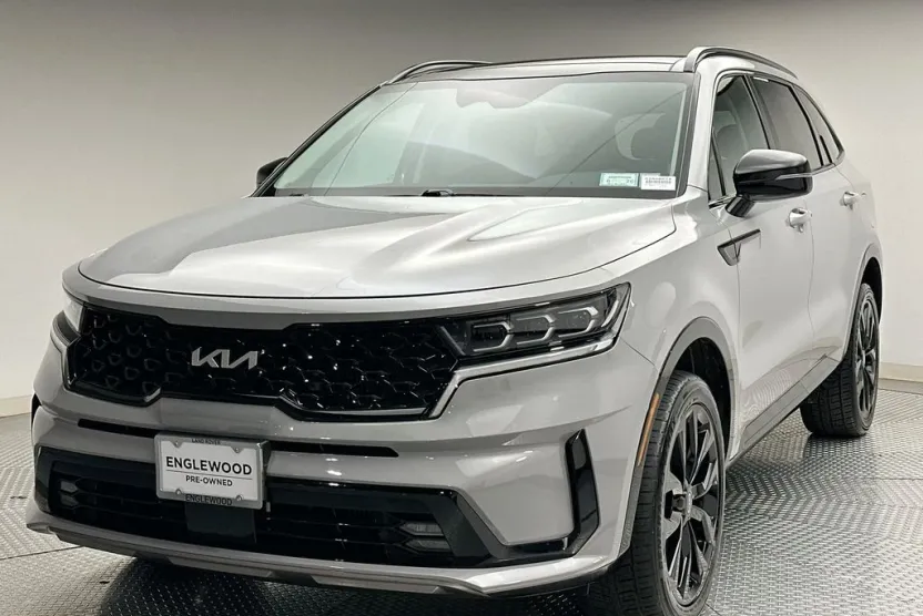 2023 Kia Sorento SX photo 1