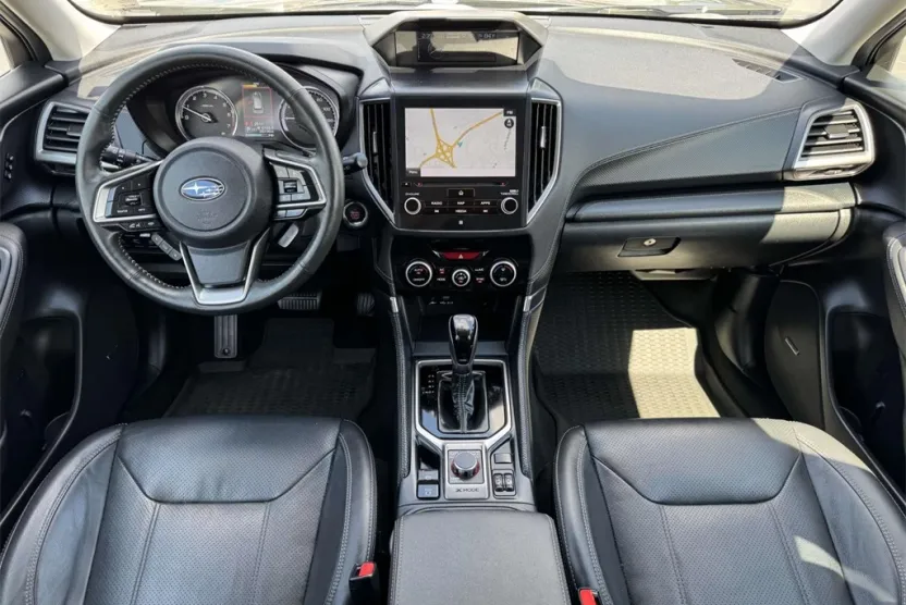 2022 Subaru Forester Touring photo 1