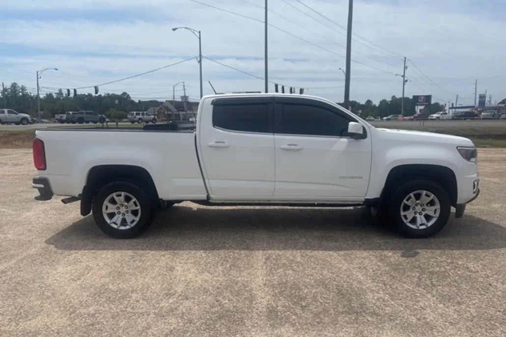 2020 Chevrolet Colorado LT photo 1