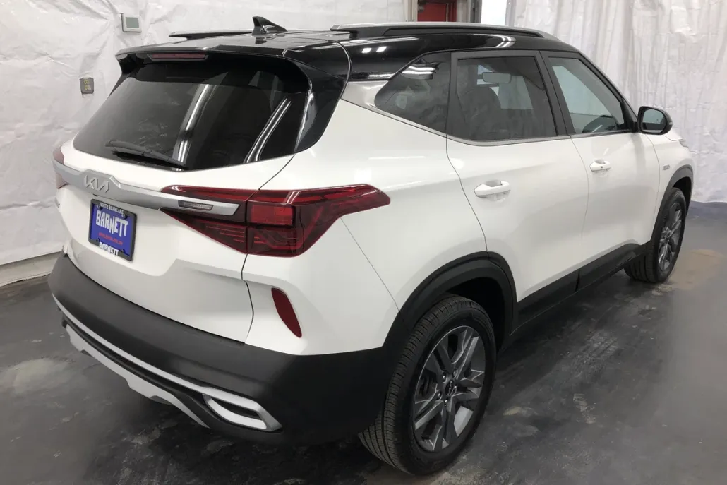 2023 Kia Seltos S photo 1