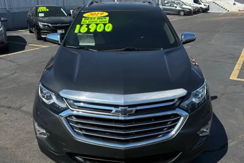 2019 Chevrolet Equinox Premier photo 1