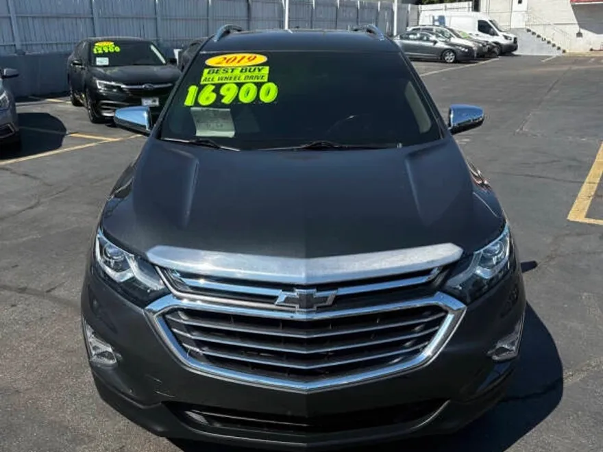 2019 Chevrolet Equinox Premier photo 1