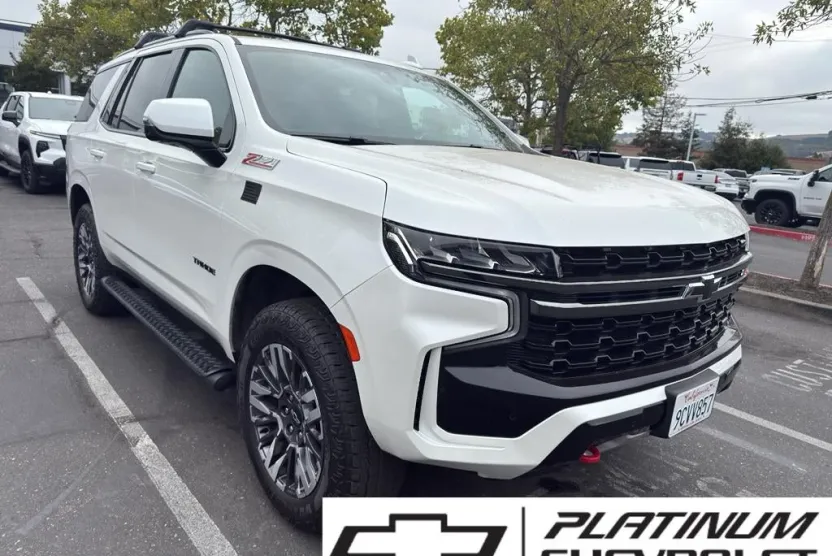 2022 Chevrolet Tahoe Z71 photo 1