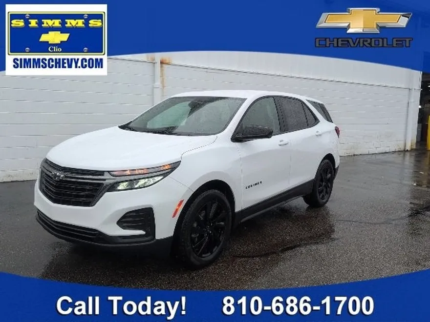 2024 Chevrolet Equinox LS photo 1