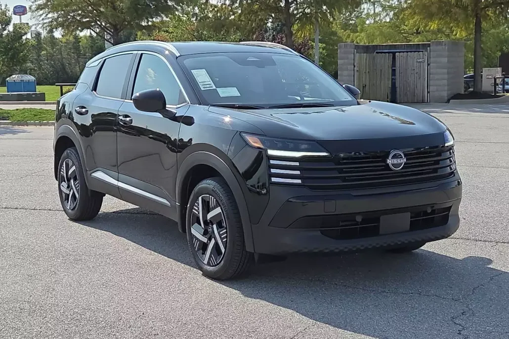 2026 Nissan Kicks SV photo 1