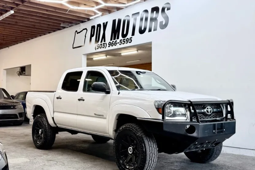 2011 Toyota Tacoma Double Cab photo 1