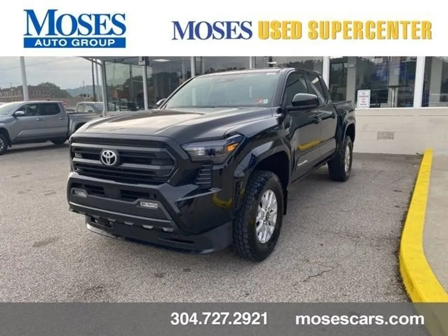 2024 Toyota Tacoma 4x4 SR5 photo 1