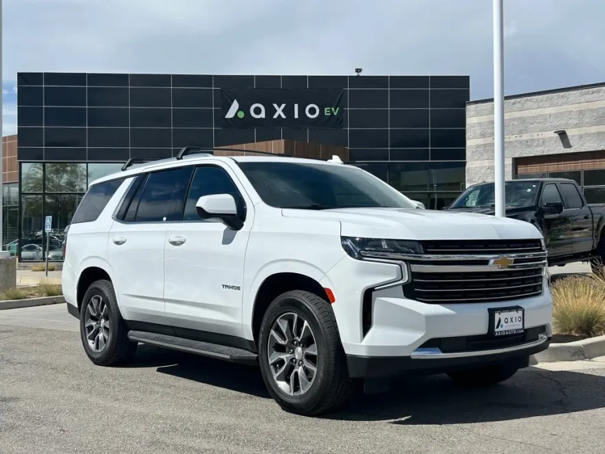 2021 Chevrolet Tahoe LT photo 1
