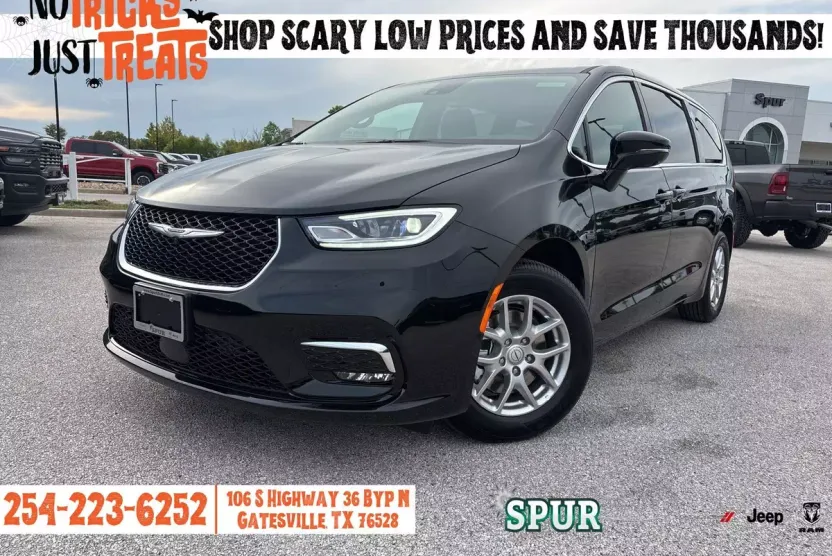 2026 Chrysler Pacifica photo 1