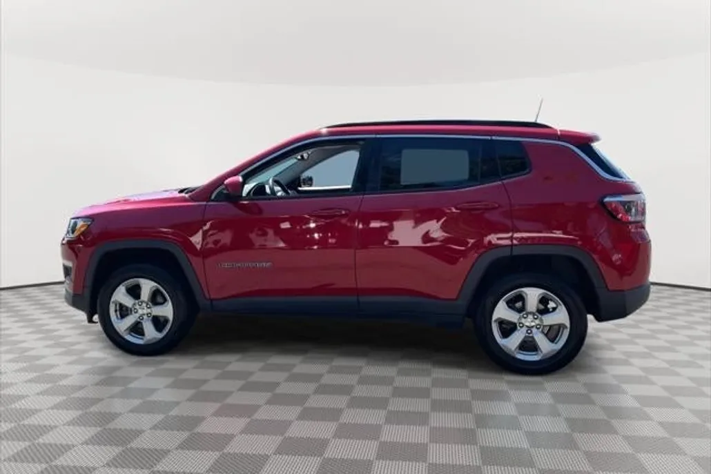 2019 Jeep Compass Latitude photo 1