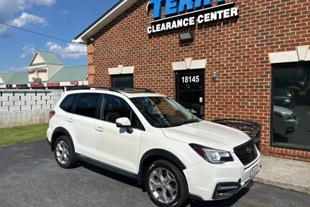 2018 Subaru Forester 2.5i Touring photo 1