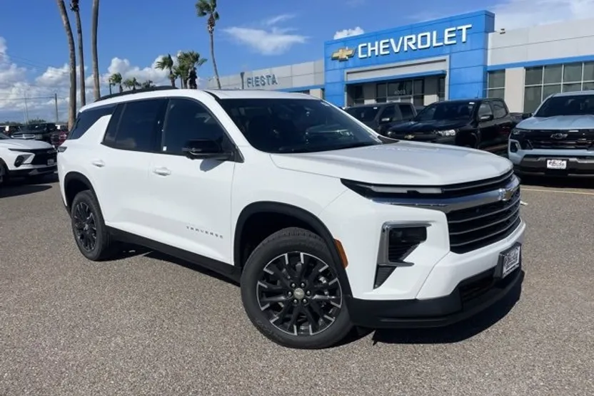 2026 Chevrolet Traverse photo 1
