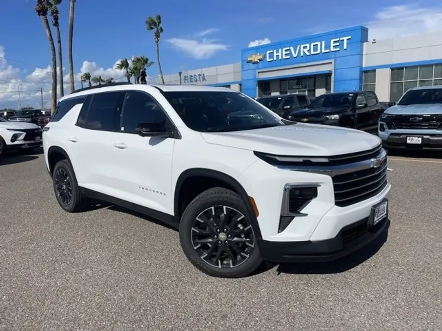 2026 Chevrolet Traverse photo 1